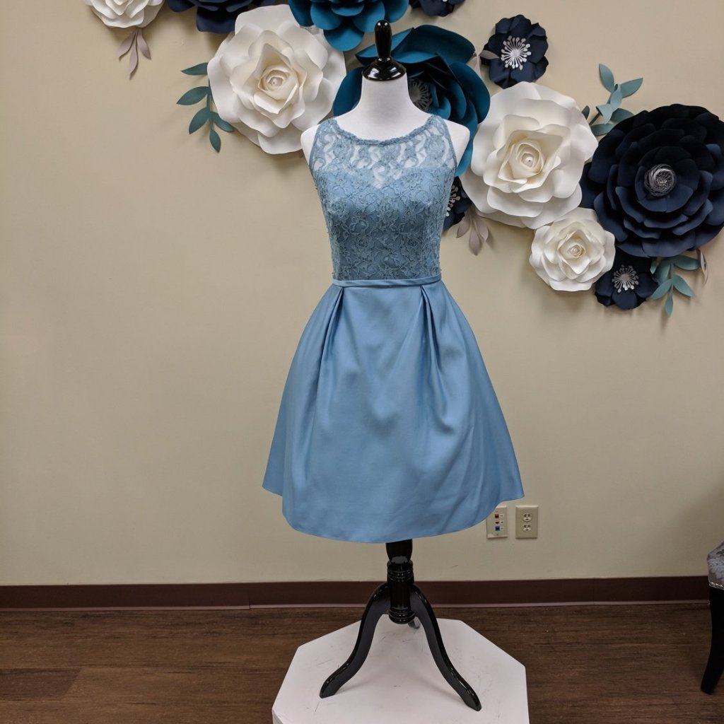 Alfred Angelo 552s Size 12 Blue